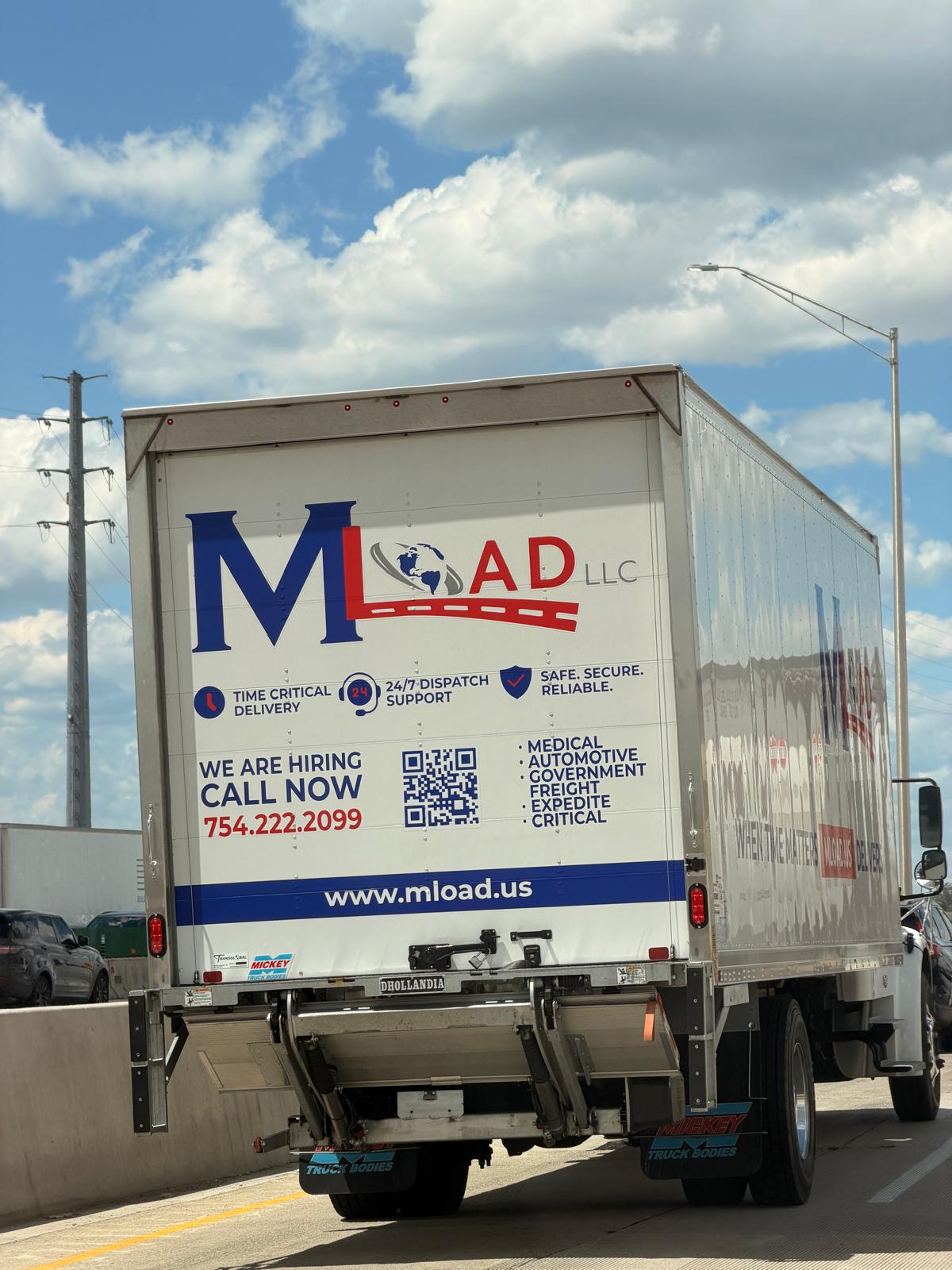 Mload expedite fleet truck on the road